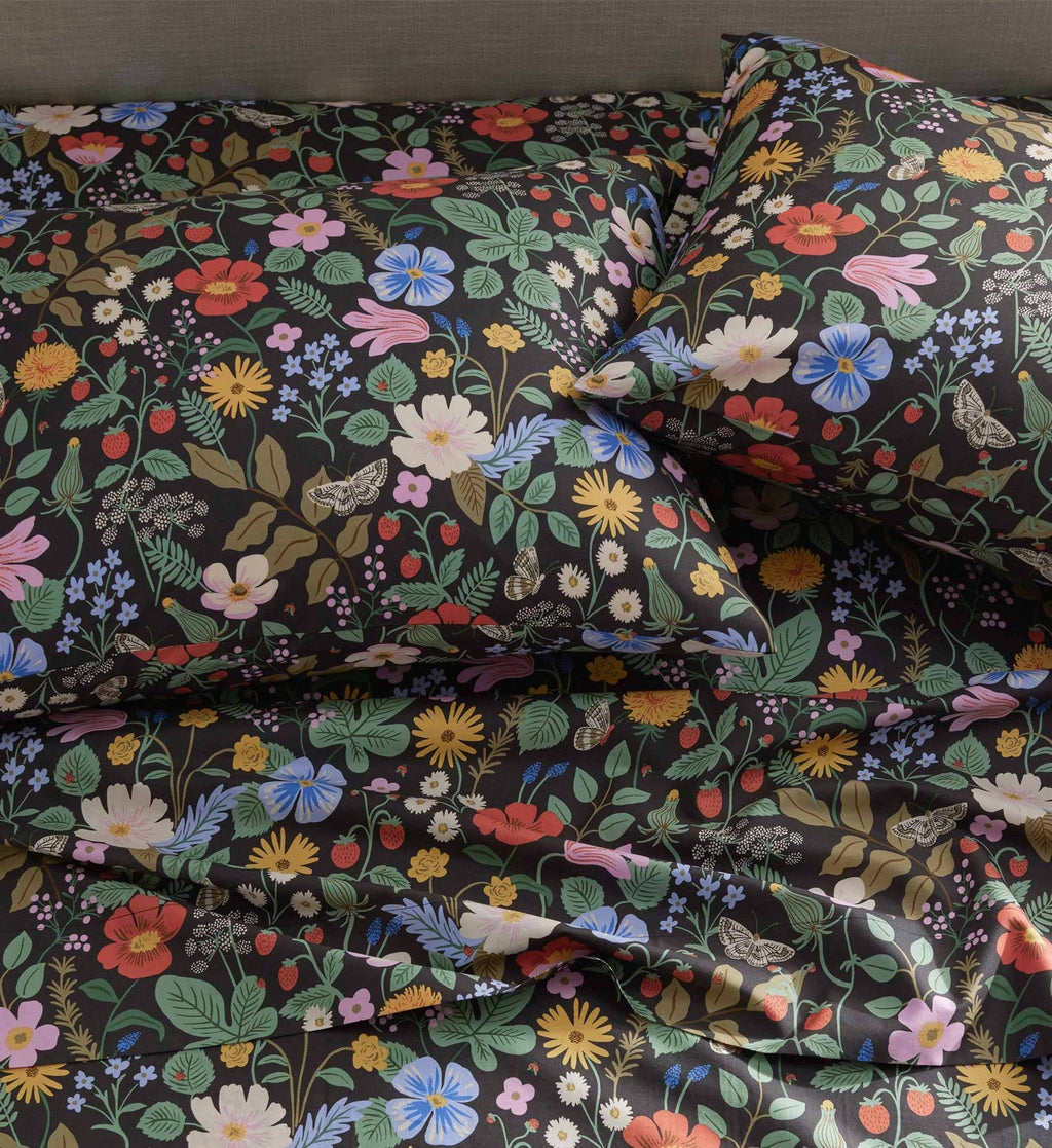 Cloverpaperco™ - Percale Pillowcases - Strawberry Fields Black